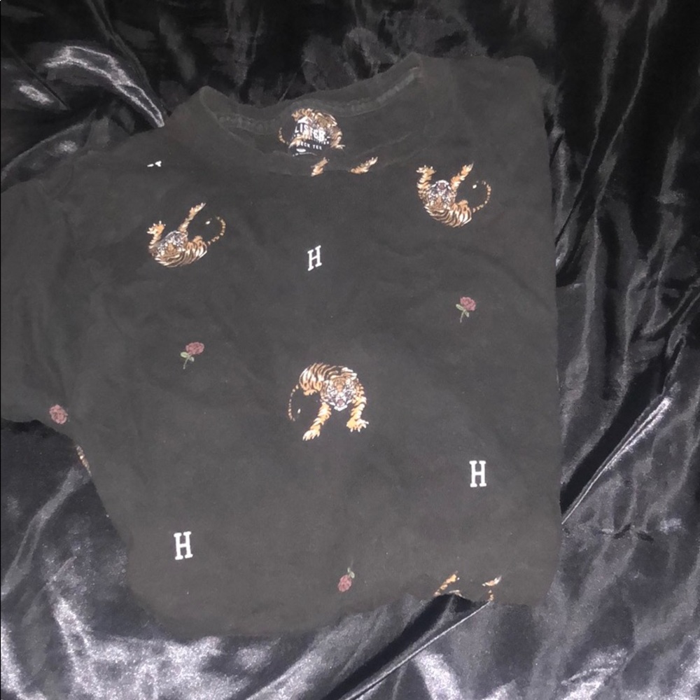 Hollister shirt